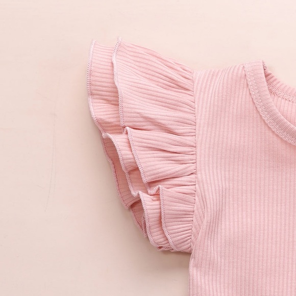 ⭐️SOLD⭐️ NWT 🎉 3 piece suspender shorts set - Picture 7 of 16